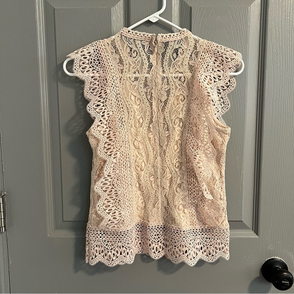 Black Tape Cream Lace Blouse - Picture 4 of 5